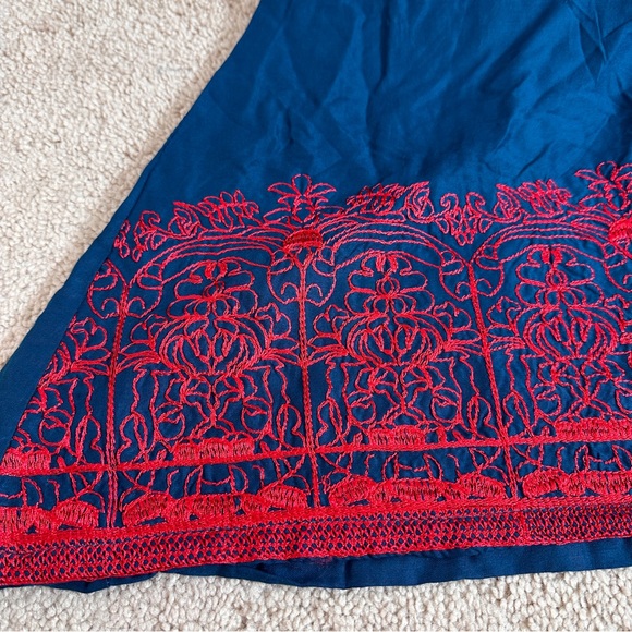 Pakistani linen embroidered top - Picture 6 of 6